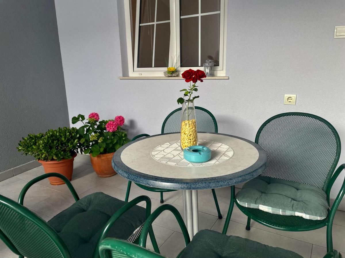 Aurelia Apartment Makarska Ngoại thất bức ảnh
